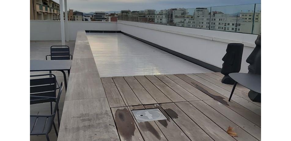 Piscine sur le toit à Lyon