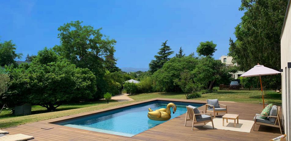 Piscine maçonnée 10x4m à Sainte Foy-lès-Lyon