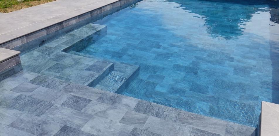 Rénovation d'une piscine type panneau