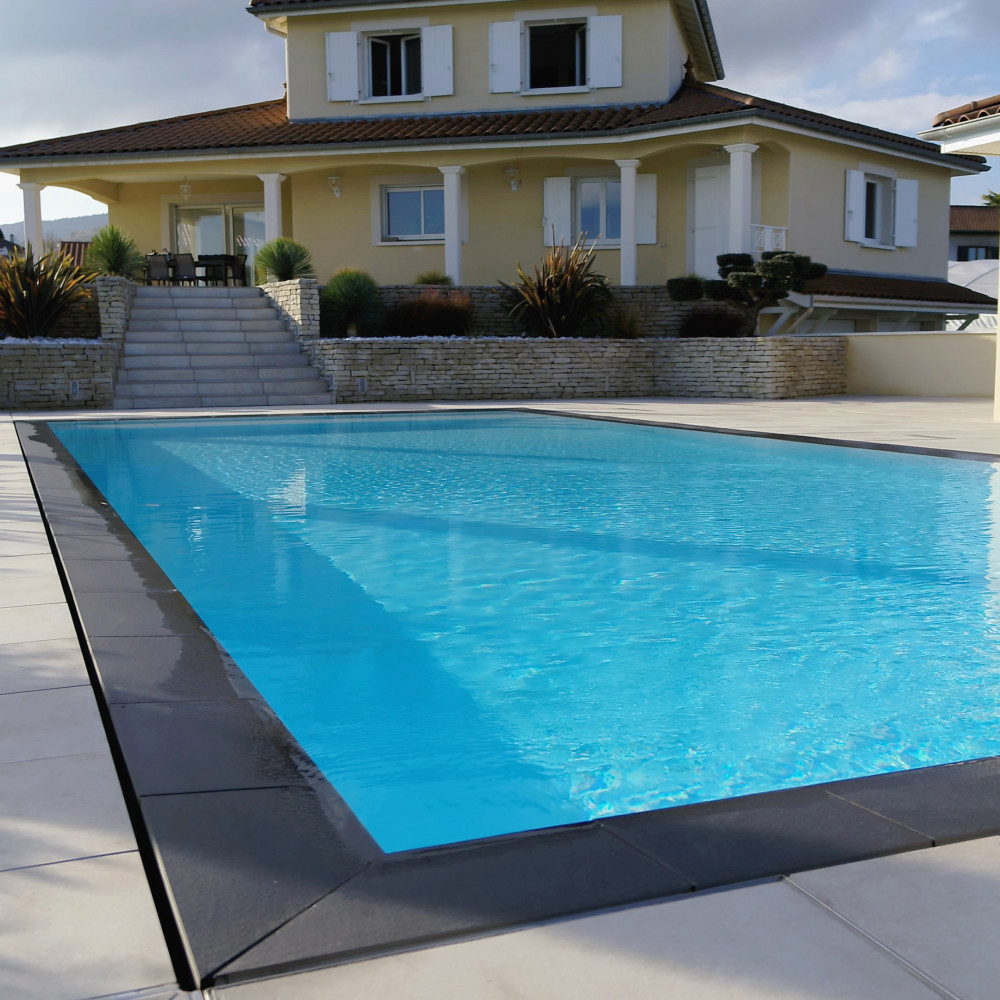Comment entretenir sa piscine lorsque l’on part en vacances ?