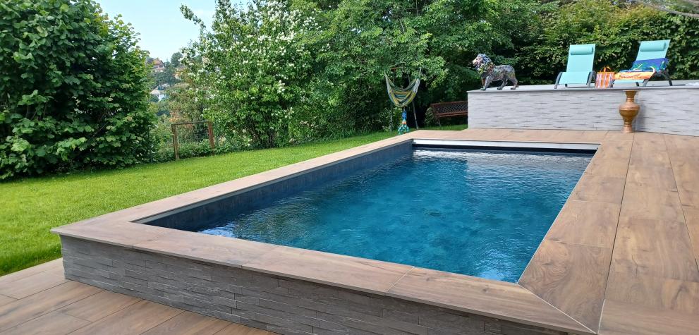 Piscine et Aménagement du jardin dans les Monts du Lyonnais