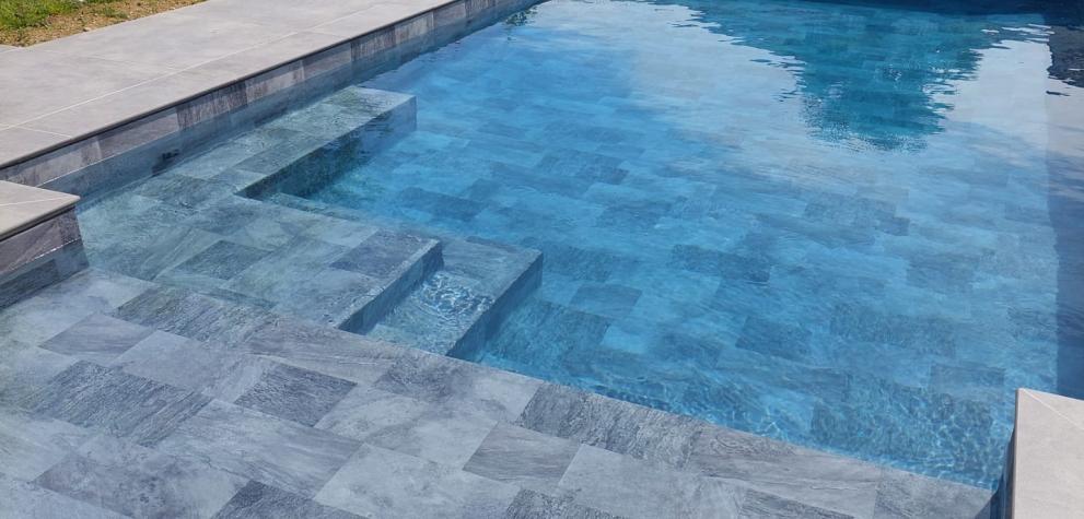 Rénovation d'une piscine type panneau